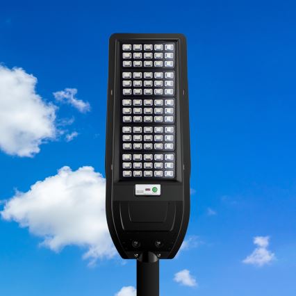 Soldrevet LED gadelampe VIA 200W/20000 mAh 3,2V 6000K IP54 + fjernbetjening