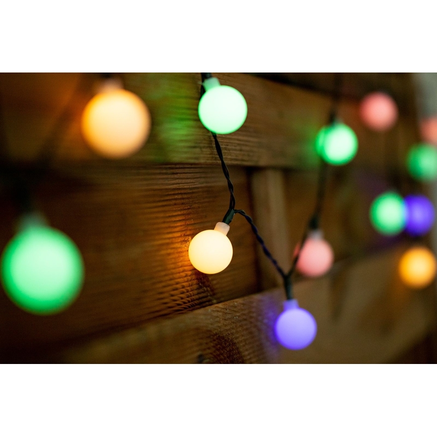 Soldrevet LED lyskæde m. RGB-farver PARTY 30xLED/1,2V 400 mAh 3,9 m IP44