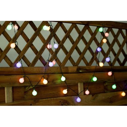 Soldrevet LED lyskæde m. RGB-farver PARTY 30xLED/1,2V 400 mAh 3,9 m IP44