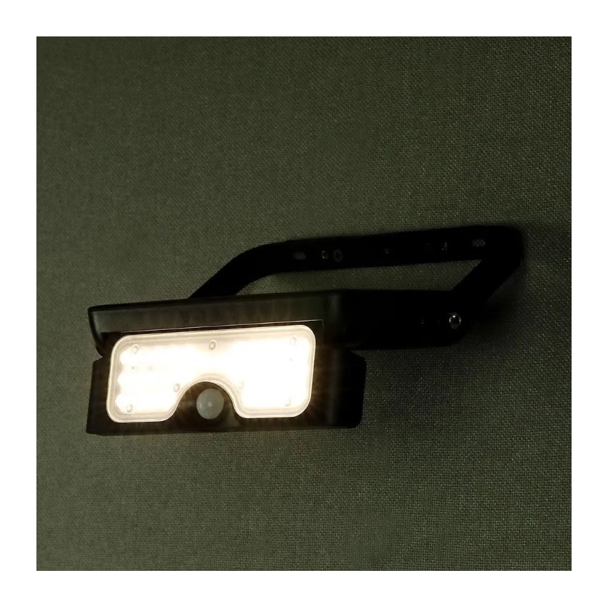 Soldrevet LED projektør med sensor LED/5W/3,7V IP65 4000K 3000 mAh