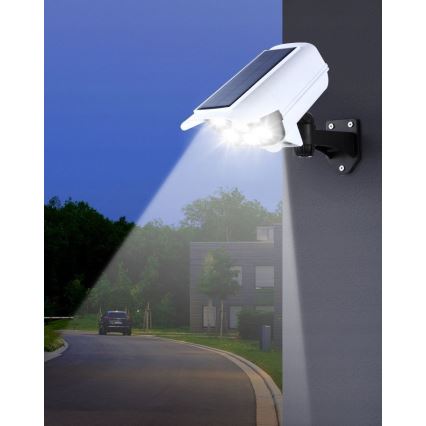 LED Dummy-sikkerhedskamera med sensor soldrevet KAMERA LED/1W/3,7V 1200 mAh IP44 + fjernbetjening