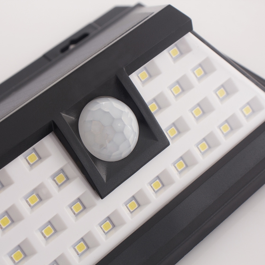 Soldrevet LED væglampe med sensor LED/5W/3,7V 1800 mAh IP65