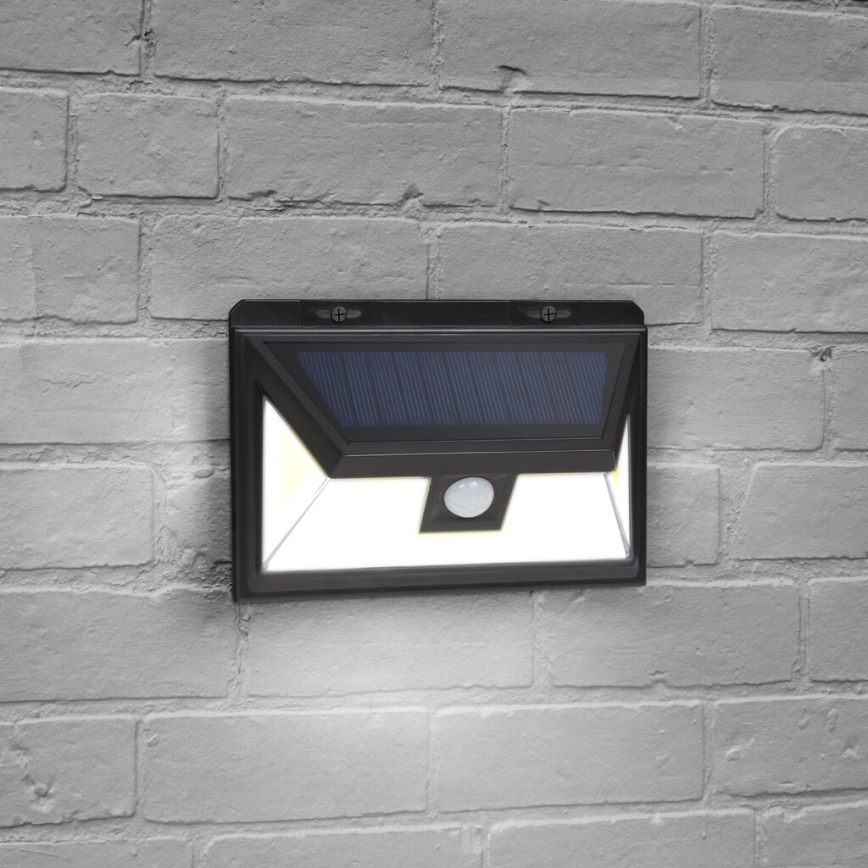 Soldrevet LED væglampe med sensor LED/5W/5,5V IP65