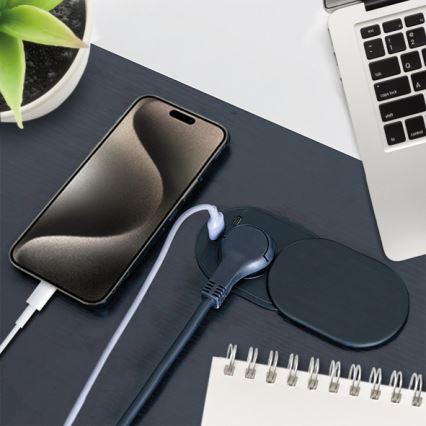 Indbygningsstikdåse med skydelåg 20W 1x udtag + USB A+C sort