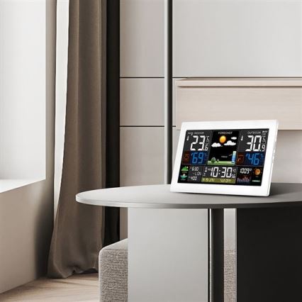 Vejrstation med farvet LCD-skærm 5V/2xAA + 2xAA