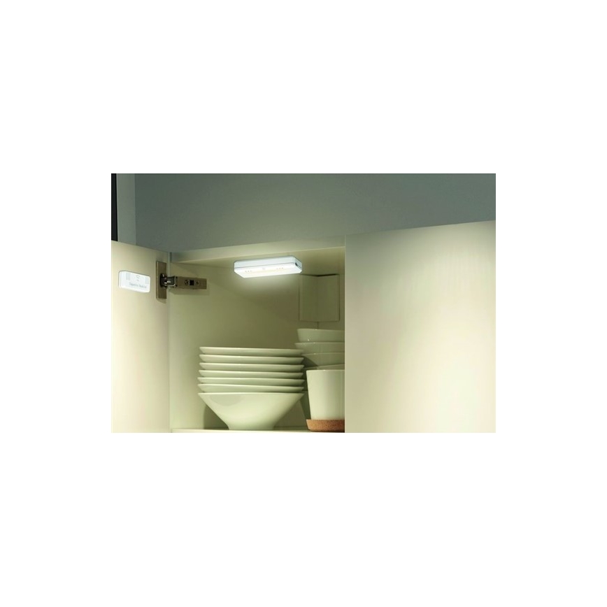 2x LED skabslampe LED/0,5W/2xAAA