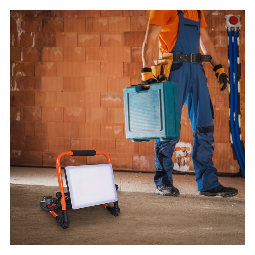 LED-reflektor med stativ LED/100W/230V 4000K IP65