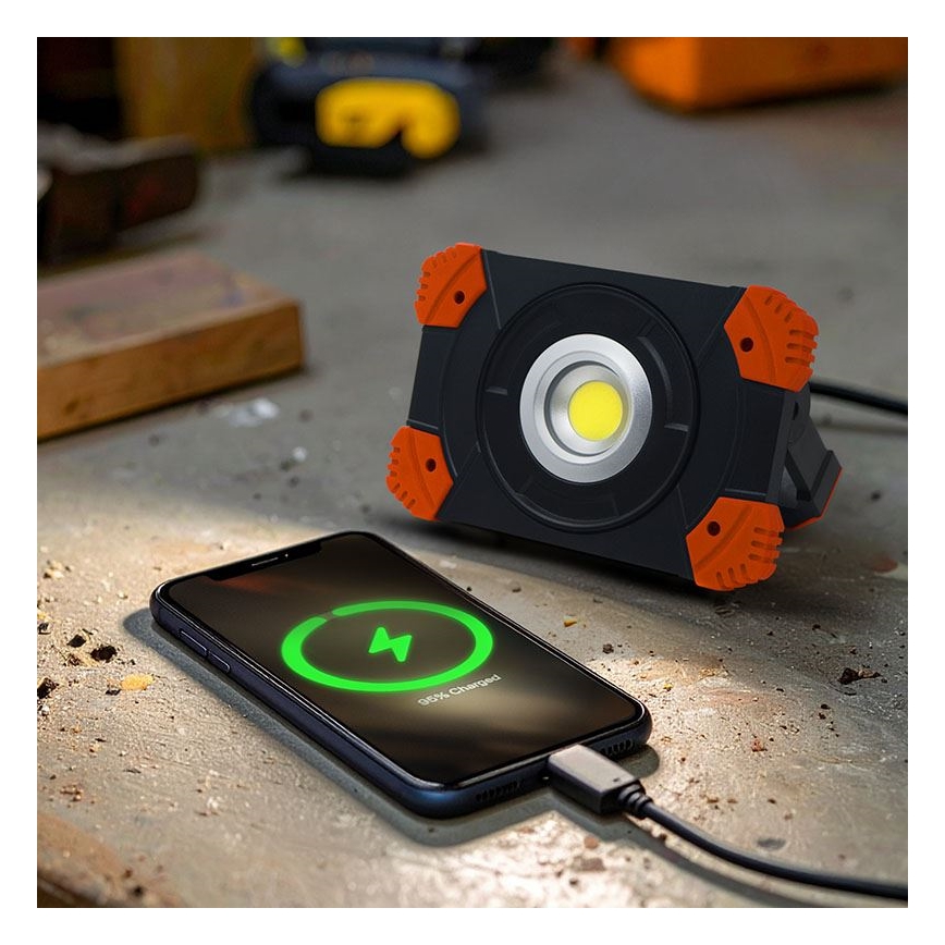 Genopladelig LED-reflektor 10W/3,7V 4400 mAh