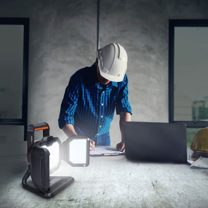 LED Dæmpbar rechargeable projektør LED/30W/6600 mAh 4000K IP54