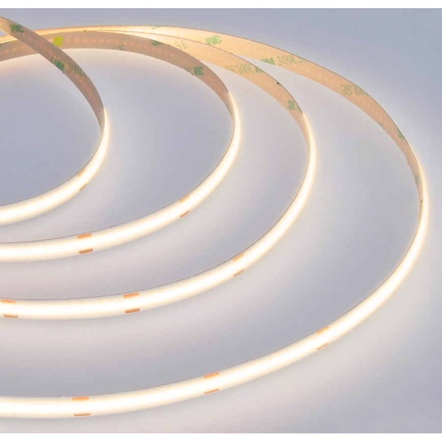 LED lysbånd LED/8W/m/230V 3000K 5m