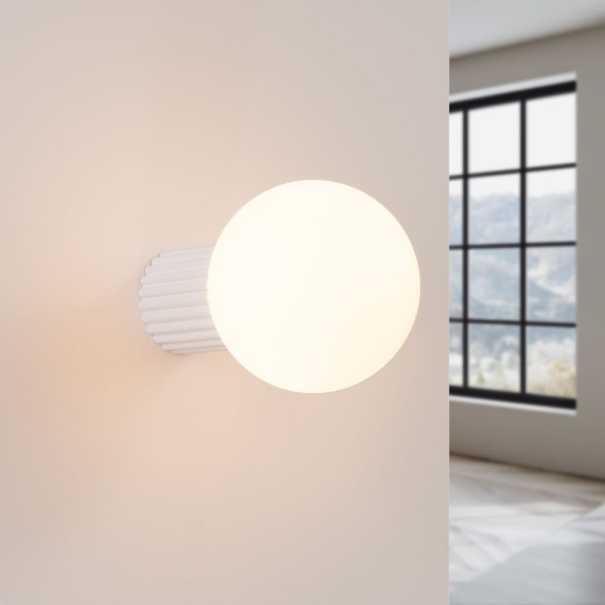 Væglampe til badeværelse HALO 1xG9/8W/230V diameter 12 cm IP44 hvid