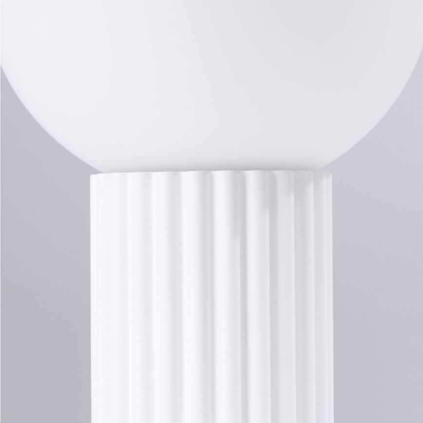 Loftlampe til badeværelse HALO 1xG9/8W/230V diameter 12 cm IP44 hvid