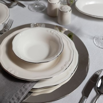 Spisestel 53 dele hvid/sølv/porcelæn
