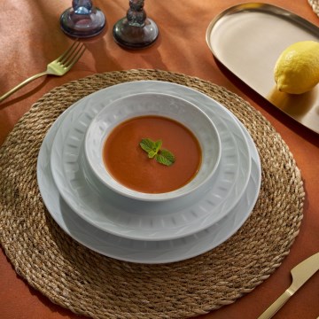 Spisesæt 18 dele, hvidt porcelæn