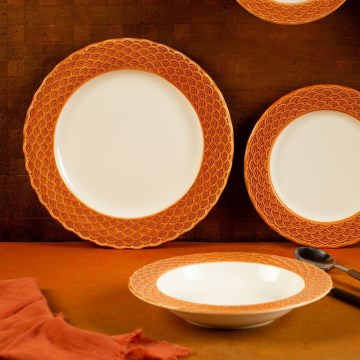 Spisesæt i porcelæn, 24 dele, hvid/orange