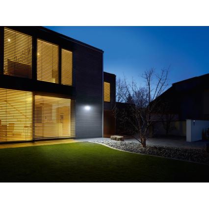 STEINEL 671013 - Soldrevet LED projektør XSolar L-S 1,2W/LED IP44 sølvfarvet