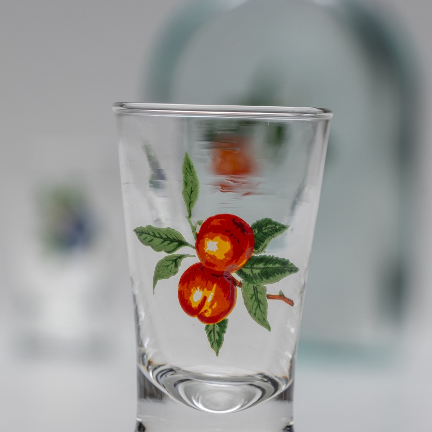 Sæt 1x glasflaske og 2x shotglas transparent med abrikosmotiv