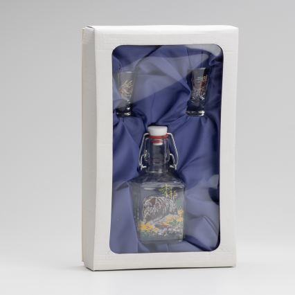 Sæt 1x glasflaske og 2x shotglas transparent med vildsvinemotiv