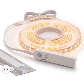 SÆT 1x LED-strip med bevægelsessensor FLEX LED/3,6W/4xAA 2 m + 2x indbygningsprofil 1 m sølv/hvid