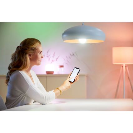 SÆT 2x LED-pære med RGBW-farver dæmpbar A60 E27/8,5W/230V 2200-6500K Wi-Fi + fjernbetjening - WiZ