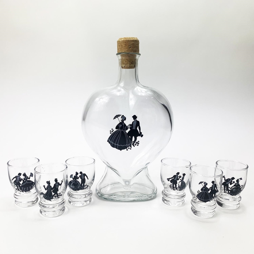 Sæt hjerte 1x 0,5l flaske + 6x shotglas transparent med parmotiv