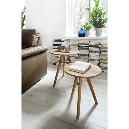 Sæt med 2 VEYLOR sofaborde i egetræ