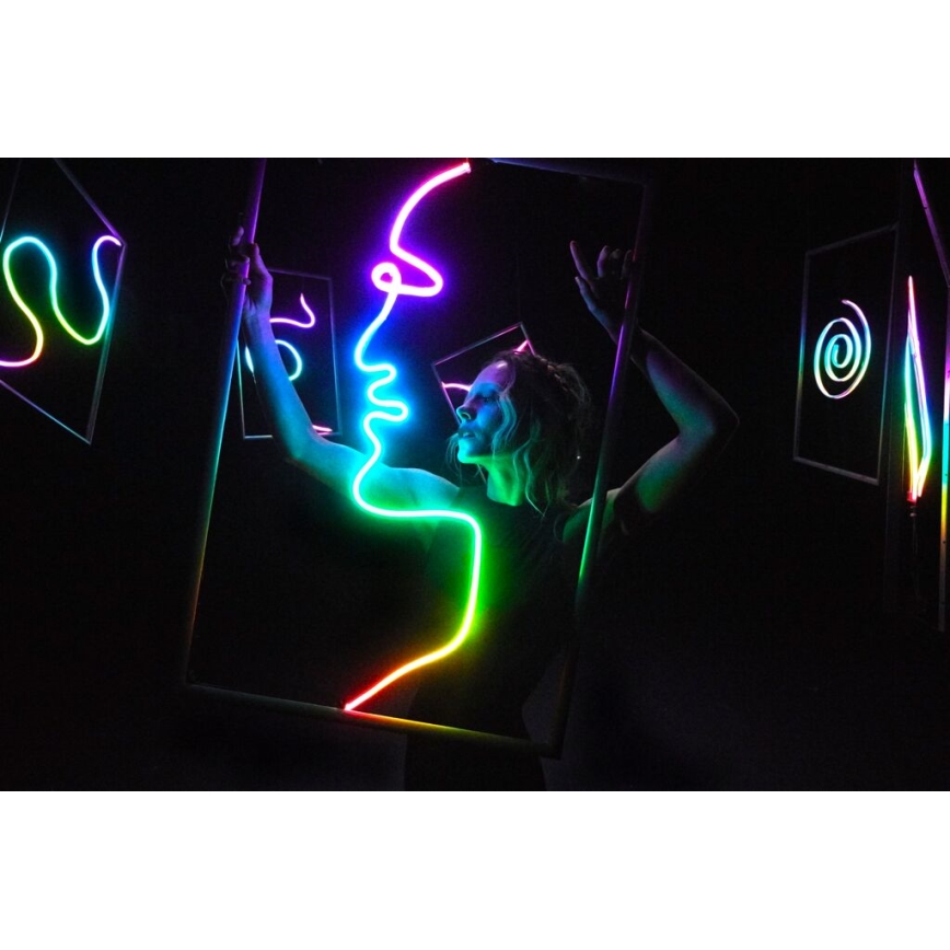 Twinkly - Dæmpbar LED-RGB FLEX-strip, 300 LED, 3 m, Wi‑Fi