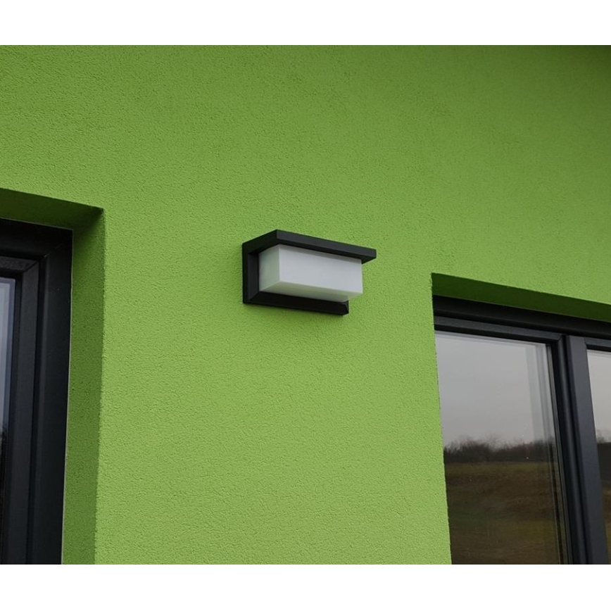 Udendørs LED væglampe med sensor LED/12W/230V IP54 sort
