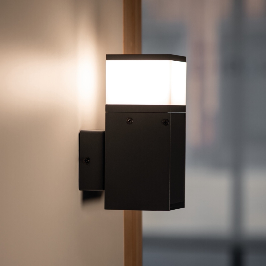 Udendørs væglampe med en kontakt DASTEN 1xG9/11W/230V IP44 sort