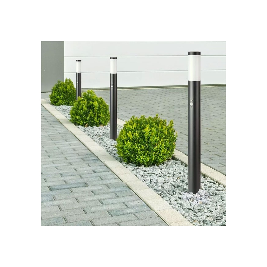 Udendørslampe med sensor 1xE27/60W/230V IP44 80 cm sort