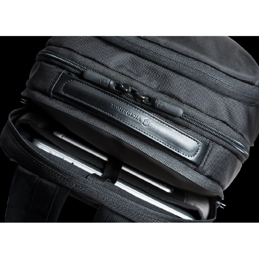 Victorinox - Altmont Professional Deluxe rygsæk til bærbar computer 24 l, sort