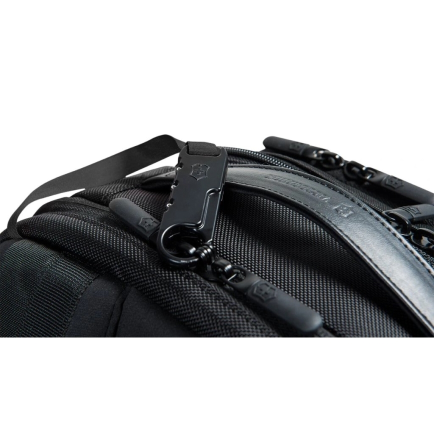 Victorinox - Rygsæk til laptop 15,6 Essentials 22 l sort