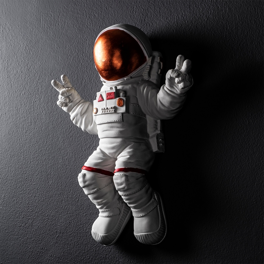Vægdekoration 47x35 cm astronaut kobber