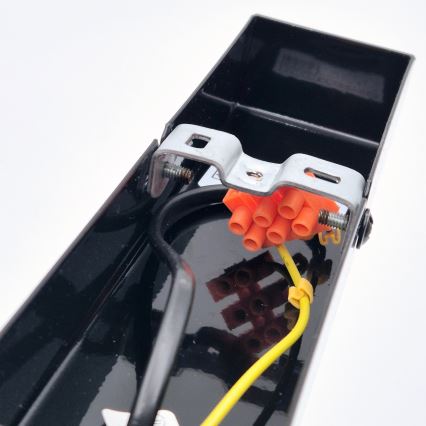 Væglampe ASTRID 1xE27/60W/230V skinnende sort