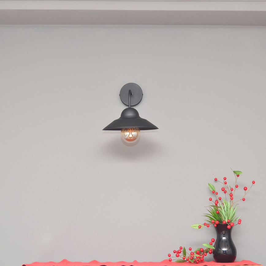 Væglampe SORAPIS 1xE27/15W/230V sort