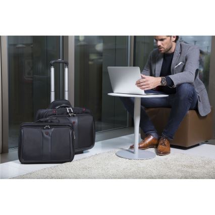 Wenger - Travel suitcase on hjul 25 l 17" + Laptoptaske 15,6" Patriot sort