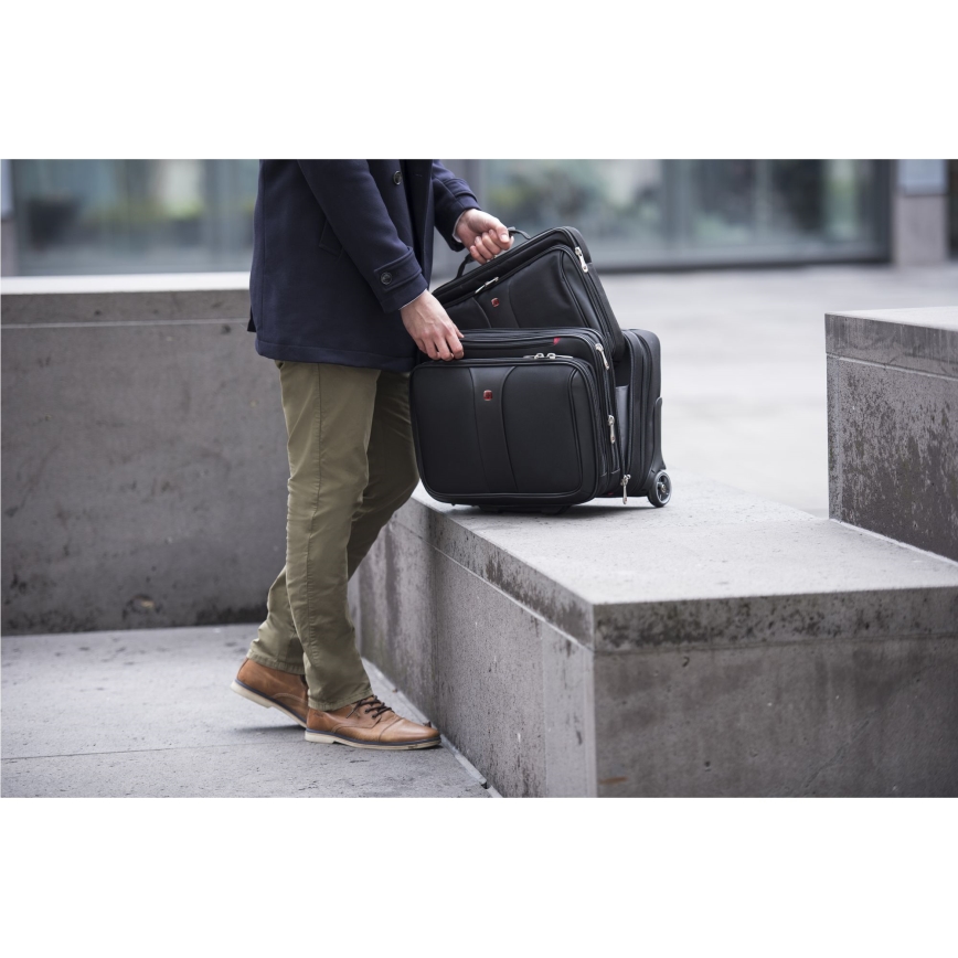 Wenger - Travel suitcase on hjul 25 l 17" + Laptoptaske 15,6" Patriot sort