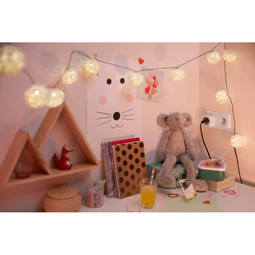 WiZ - Smart-stik F 2300W + powermeter Wi-Fi SCHUKO