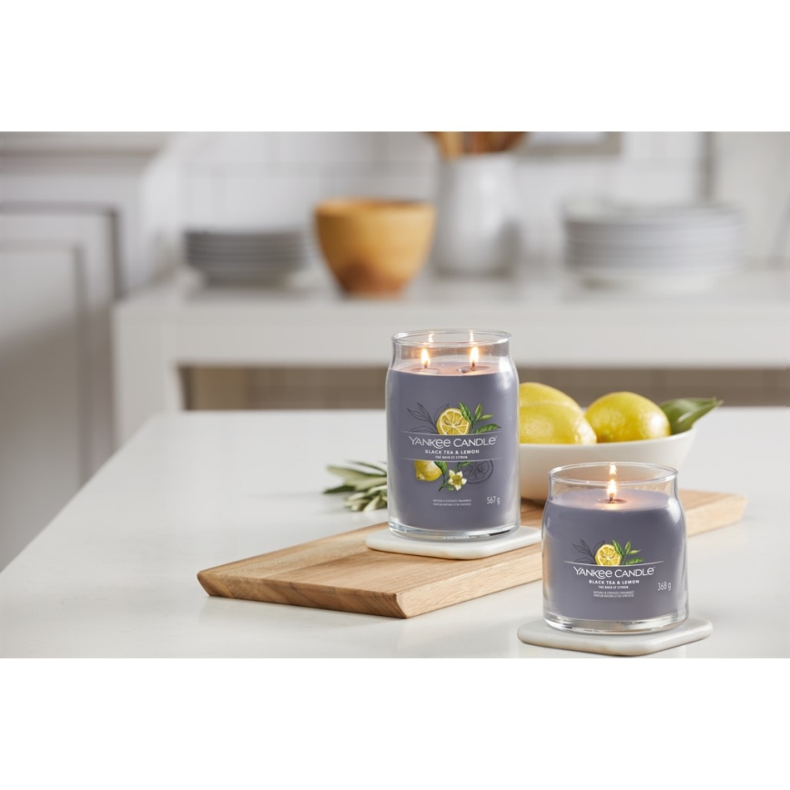 Yankee Candle - Duftlys BLACK TEA & LEMON stor 567g 60-90 timer