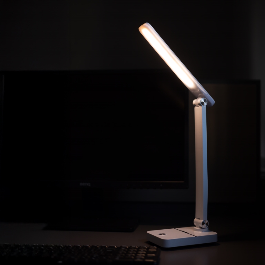Zuma Line - Genopladelig LED bordlampe LED/8W/1200 mAh 3000/4500/6000K CRI 90 hvid